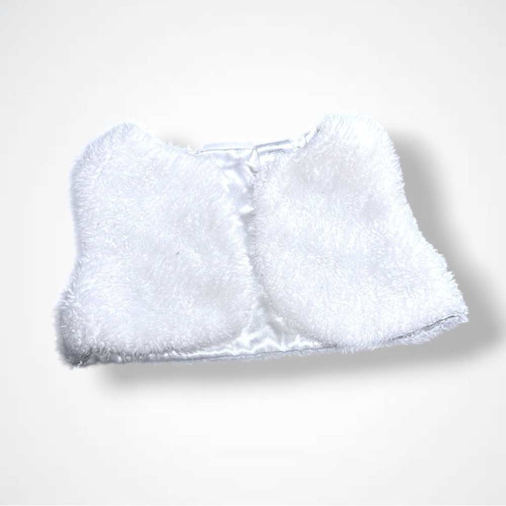 4/$20 Calvin Klein White Fuzzy Vest